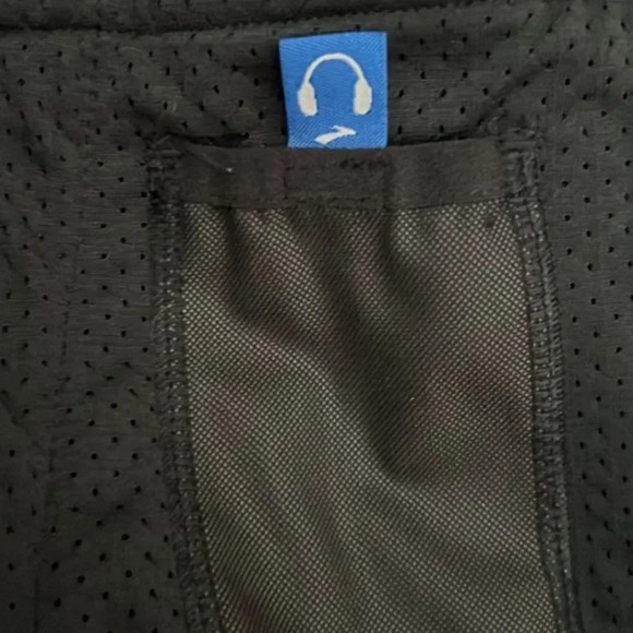 Brooks running reflective jacket size small - Picture 7 of 8